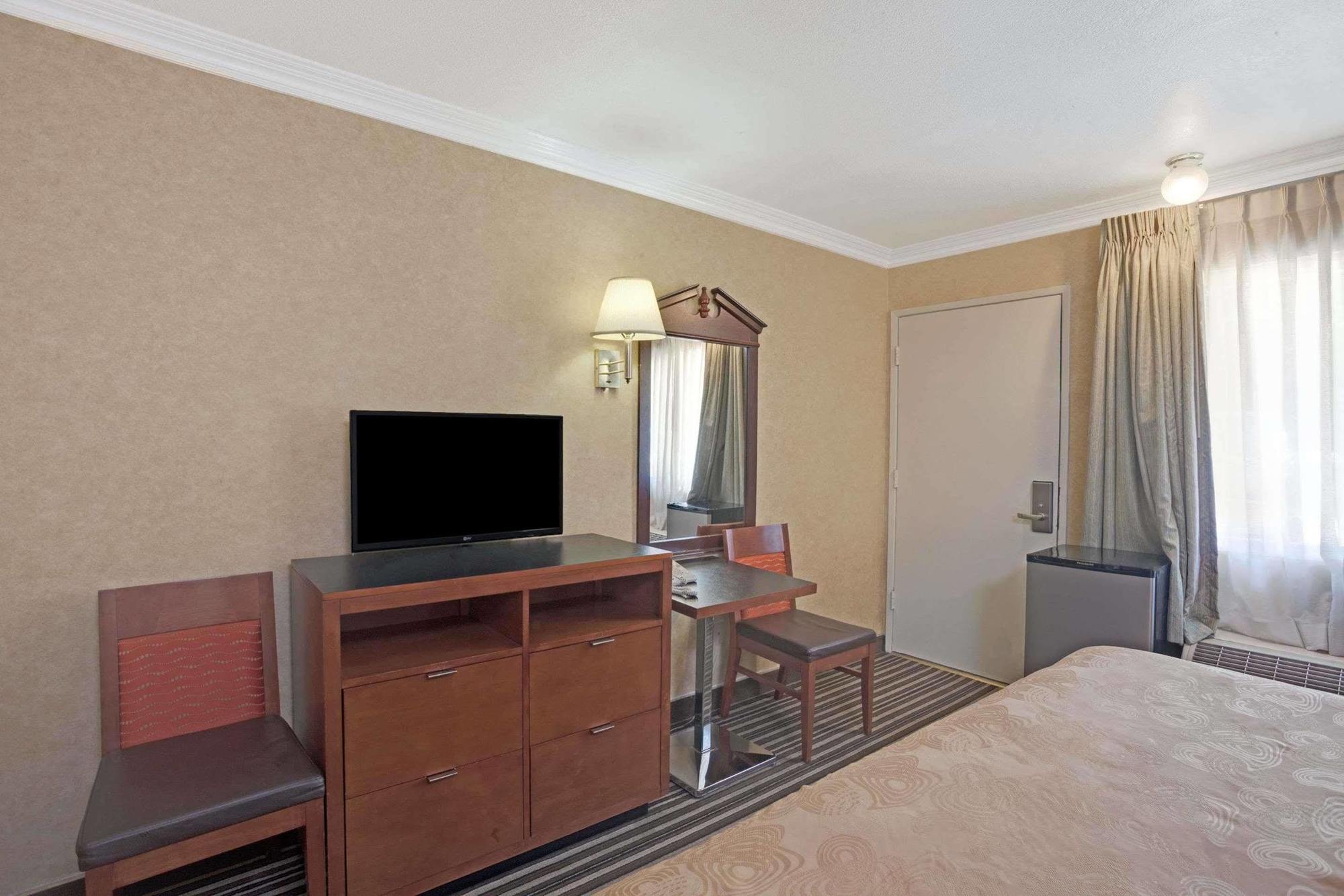 Buena Park Inn エクステリア 写真